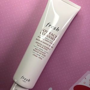 Fresh Soy Face Cleanser